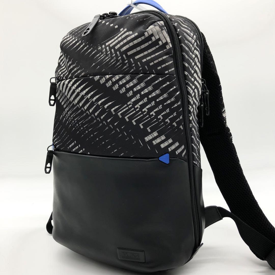 TUMI TAHOE エルウッド バックパック リュックPC収納可 黒 2層式 商品