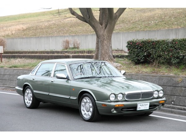 ダイムラー デイムラー 2.5 V8 フライングD マスコット 美品 | stage