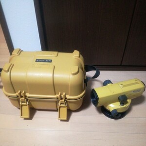 オートレベル TOPCON トプコン 測量機器 ジャンク　オートレベル AT-B2 台座破損