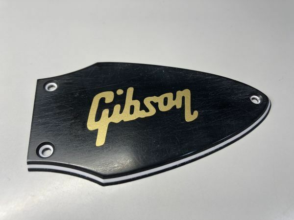 Gibson FlyingV用 レリック仕様 トラスロッドカバー Black 3プライ クローズOロゴ ゴールド #TCOVER-FV-REBK3PCG