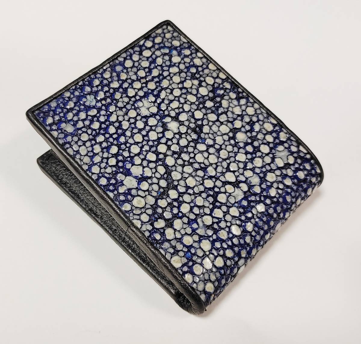 ヤフオク! -スティングレイ 財布 二つ折りの中古品・新品・未使用品一覧 ヤフオク! -スティングレイ 財布 二つ折りの中古品・新品・未使用品一覧