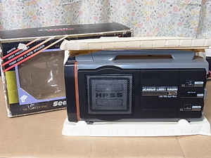 Search Light RADIO 長期保管品 未使用 FM76～108MHzまで受信可能 管理23022303