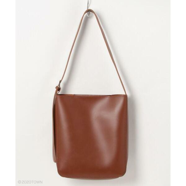 【lawgy】 useful square shoulder bag 