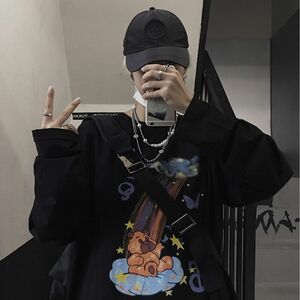 秋服 長袖 Tシャツ ビックシルエット ユニセックス くま 黒 プリント 韓国