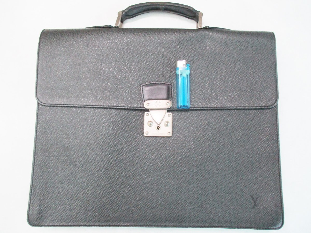 LOUIS VUITTON ルイヴィトン M30036 セルヴィエット モスコバ タイガ