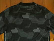 ☆アディダス【adidas】TANGO テックグラフィックジャージ メッシュ半袖プラクティスTシャツ S 黒グレー　FM0831 サッカー　フットサル_画像8