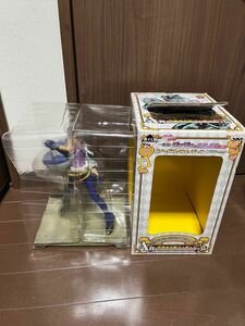 中古　ジョジョの奇妙な冒険　一番くじ　空条承太郎　フィギュア　第三部 スターダストクルセイダース〜WHITE SIDE