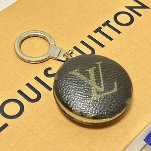 LOUIS VUITTON Louis Vuitton key ring monogram Astro piruM51910 light key holder LED bag charm accessory 