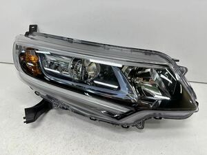 50407 ① 破損無し フリード ハイブリッド GB7 純正 右 ヘッドライト LED STANLEY W2172 刻印J6