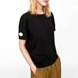 ZARA ザラ Sサイズ Tシャツ 袖ボタン飾り トップス