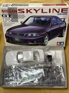 TAMIYA NISSAN 日産 スカイライン GTR 33 V-SPEC プラモデル 1995年物 944