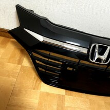 希少 新車外し ヴェゼル ガソリン車 前期 純正 グリル RU1 RU2 RU3 RU4 フロントグリル VEZEL ラジエターグリル 棚B346_画像3