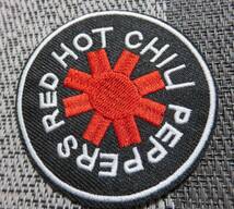 黒赤RHCP円型■新品■レッド・ホット・チリ・ペッパーズ Red Hot Chili Peppersアメリカ　ロックバンド 刺繍ワッペン■洋服・衣類・衣服DIY_画像7