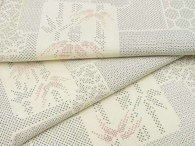 即納&大特価】 6036□ 本場白大島紬 経緯絣 亀甲華文様 美品 着物