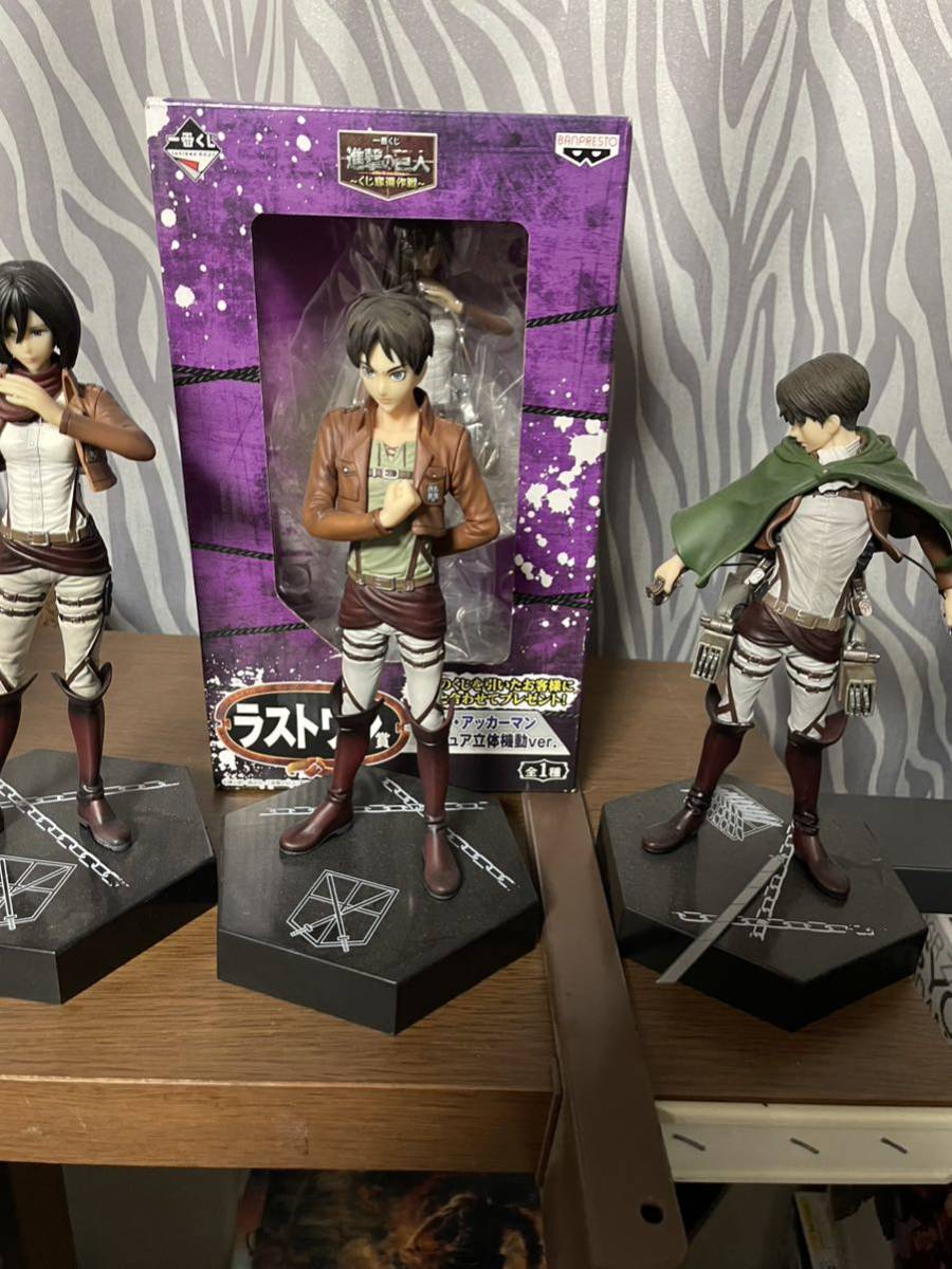 29-3 進撃の巨人 フィギュアセット ウォールジオラマ リヴァイ 兵団服