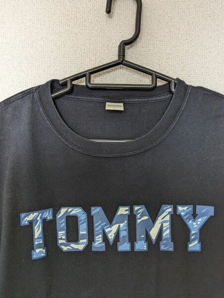 TOMMY / トミー 迷彩柄　長袖Tシャツ ロンT