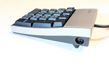 動作品・清掃済み★FUJITSU／富士通 「FKB8578GTSV」 SILVER 10KEY PS/2テンキー レトロPCパーツ windows95・98・DOS/V対応_画像4