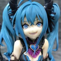 3重包装&すぐ発送♪ 初音ミク・ヴィラン・ぬーどるストッパーフィギュア・100均の台座付き・お宝品です♪_画像1