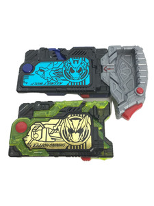 BANDAI◆仮面ライダーゼロワン/DXシャイニングホッパープログライズキー&アサルトウルフプログライズキー