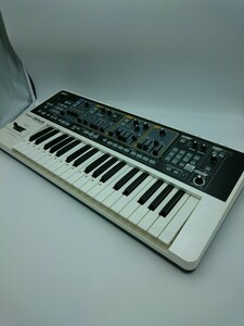 ROLAND◆シンセサイザー SH-01