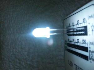 5mm LED ホワイト18000mcd 100球&抵抗