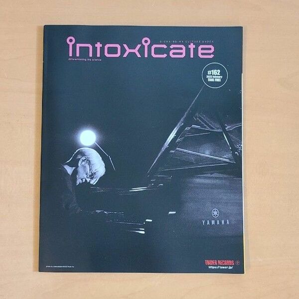 intoxicate #162 タワレコ フリーペーパー 表紙: 坂本龍一 1冊