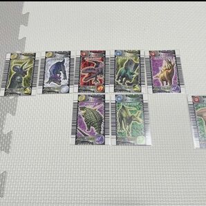 値下げ☆古代王者 恐竜キング 2005年 第一紀 恐竜カード ＋わざカード4枚オマケ