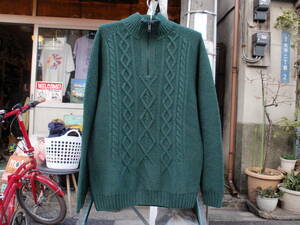 美品！RODD&GUNN（ロッドアンドガン）　ハーフジップ仕様な深緑色のニットセーター　サイズL?