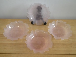 ●廣田硝子 BYRON バイロン ピンク 桜 花型 デザート皿 4枚 約17.5㎝ ガラス工芸 HIROTA GLASS JAPAN●