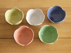 ●梅型 小鉢 5色揃え 5客 豆鉢 珍味入れ 約7.5㎝ 和食器●