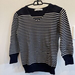 Vカットサマーセーター 美品 紺色&白ボーダー