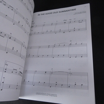 CD付(未開封) 海外 アコーディオン楽譜 『Classic Songs (Accordion Play-along vol.3)』 ■送185円 Hal Leonard 10曲　角少反りあり◇_画像4