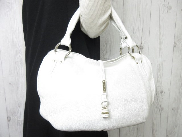 セリーヌ ショルダーバッグの値段と価格推移は?|4,545件の売買情報を セリーヌ ショルダーバッグの値段と価格推移は?|4,545件の売買情報を