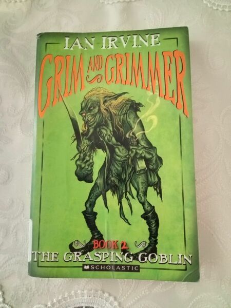 The Grasping GoblinペーパーバックIAN IRVINE