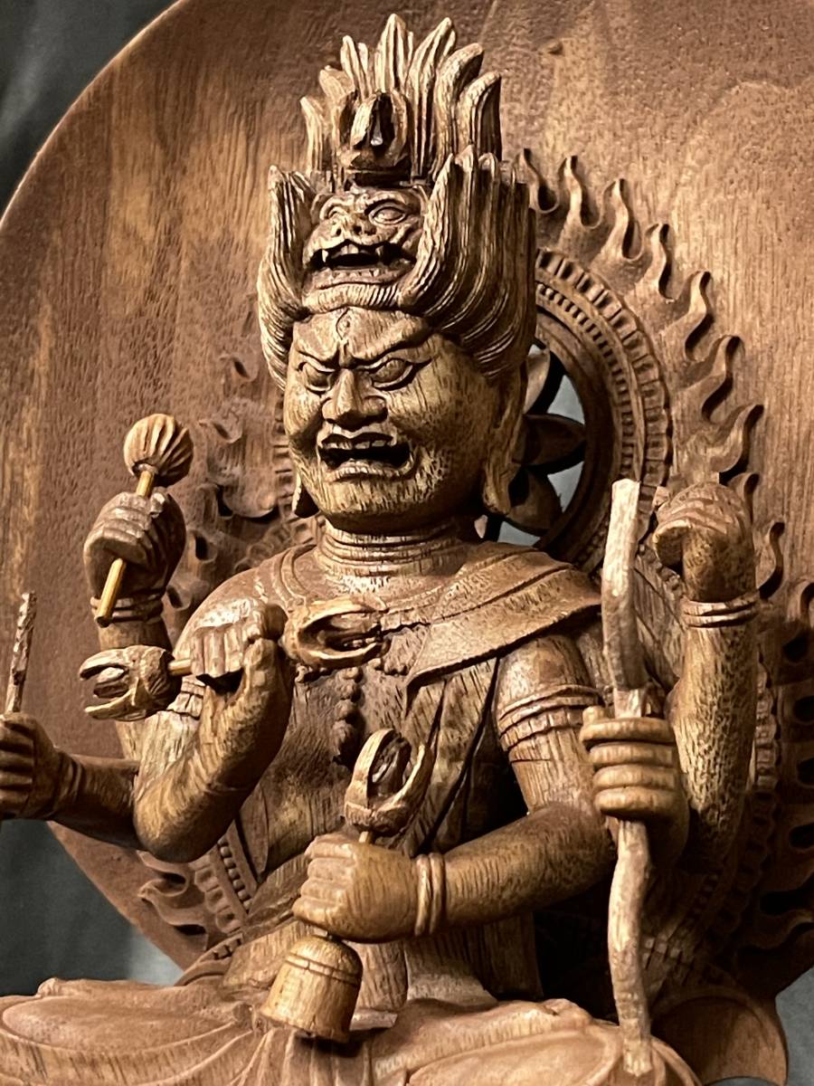 仏教工芸品 総楠製 井波彫刻 極上彫 木彫仏像 愛染堂 愛染明王座像