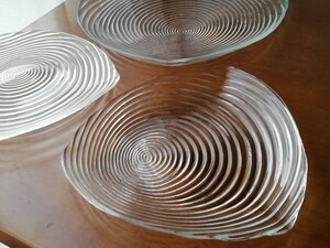 北欧 三角形 硝子 プレート 3枚 大皿 中皿 2サイズ ビンテージ ストライプ 渦 ガラス 気泡 triangle stripe glass dish antique 送料込み