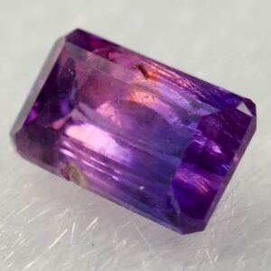  natural bai color sapphire / loose / weight 0.18ct/ size length 39.x width 2.4.x height 1.8./ natural stone / natural sapphire 