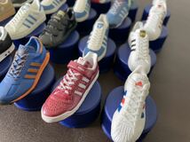 PEPSI adidas ボトルキャップ ペプシ アディダススニーカー 未開封13個+開封32個+おまけセット_画像3