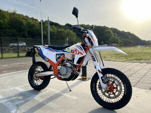 KTM 500EXC-F SIXDAYS 2022年 モタード カスタム費用75万円超 1600km ほぼ新車！