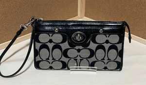 【COACH】コーチ シグネチャー ターンロック長財布