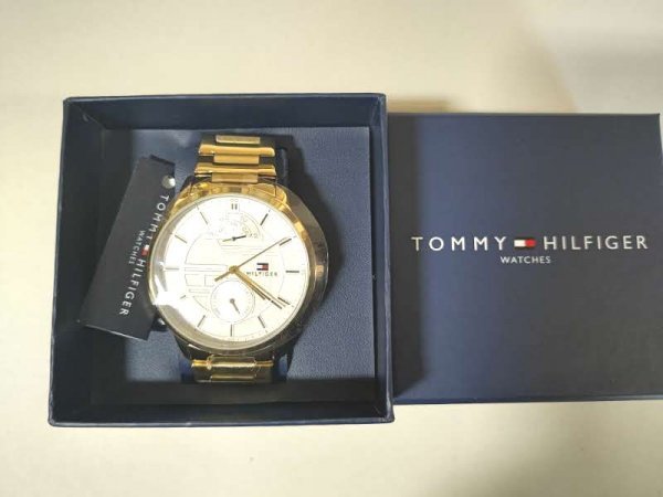 Tommy Hilfiger 腕時計の値段と価格推移は？｜488件の売買情報を集計 