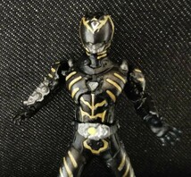 [5197]　仮面ライダー龍騎　オルタナティブ　HG　その名はカイザ編_画像2