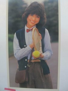 2304MK●ポスター「松田聖子 テニス(手にラケットとボール)」●約63.5cm×35cm