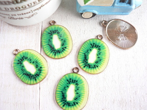  charm kiwi fruit kyuui(#1946)4 piece insertion real . kiwi fruit handicrafts parts handmade materials 