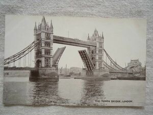 【絵葉書1枚】 THE TOWER BRIDGE, LONDON タワーブリッジ /戦前イギリスヴィンテージ 建築 街並み 跳開橋 ハガキ 45-2