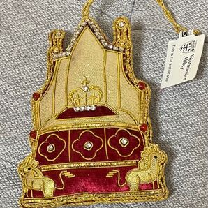 ウエストミンスター寺院 戴冠式 椅子 オーナメント