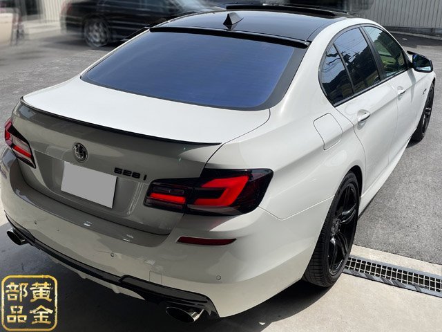 BMW 5シリーズ G30 右テールランプ 63217376464 【公式通販】ストア
