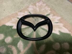 * unused Mazda DK series CX-3 gloss black emblem rear glossy black original *