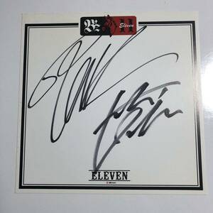 Art hand Auction B'z 直筆サイン色紙 LIVE-GYM 2001『ELEVEN』ライブ会場限定 ツアーグッズ ガチャ 松本孝弘 TAKMATSUMOTO 稲葉浩志 希少 非売品 CDアルバム, は行, B'z, その他