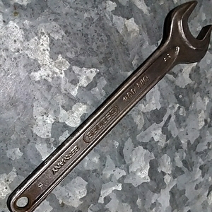 gedore-GEDORE maintenance for tool car tool one-side . wrench wrench size inscription 17mm.. total length 159.5mm. Germany DIN894 vanadium Germany made 